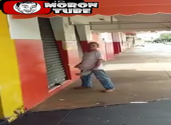Video :A man rapidly loses his mind when he finds out he cannot get booze